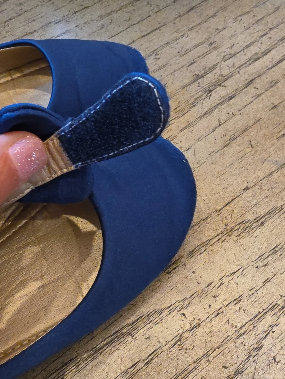 Kids Bow Mary Jane Shoes in Navy and White Size 10